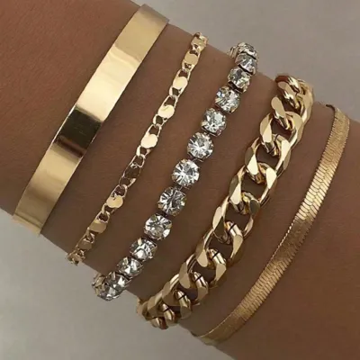 Eleganten set 5 zlatih zapestnic 